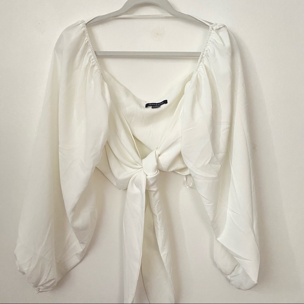 Tie front crop Top Longsleeve